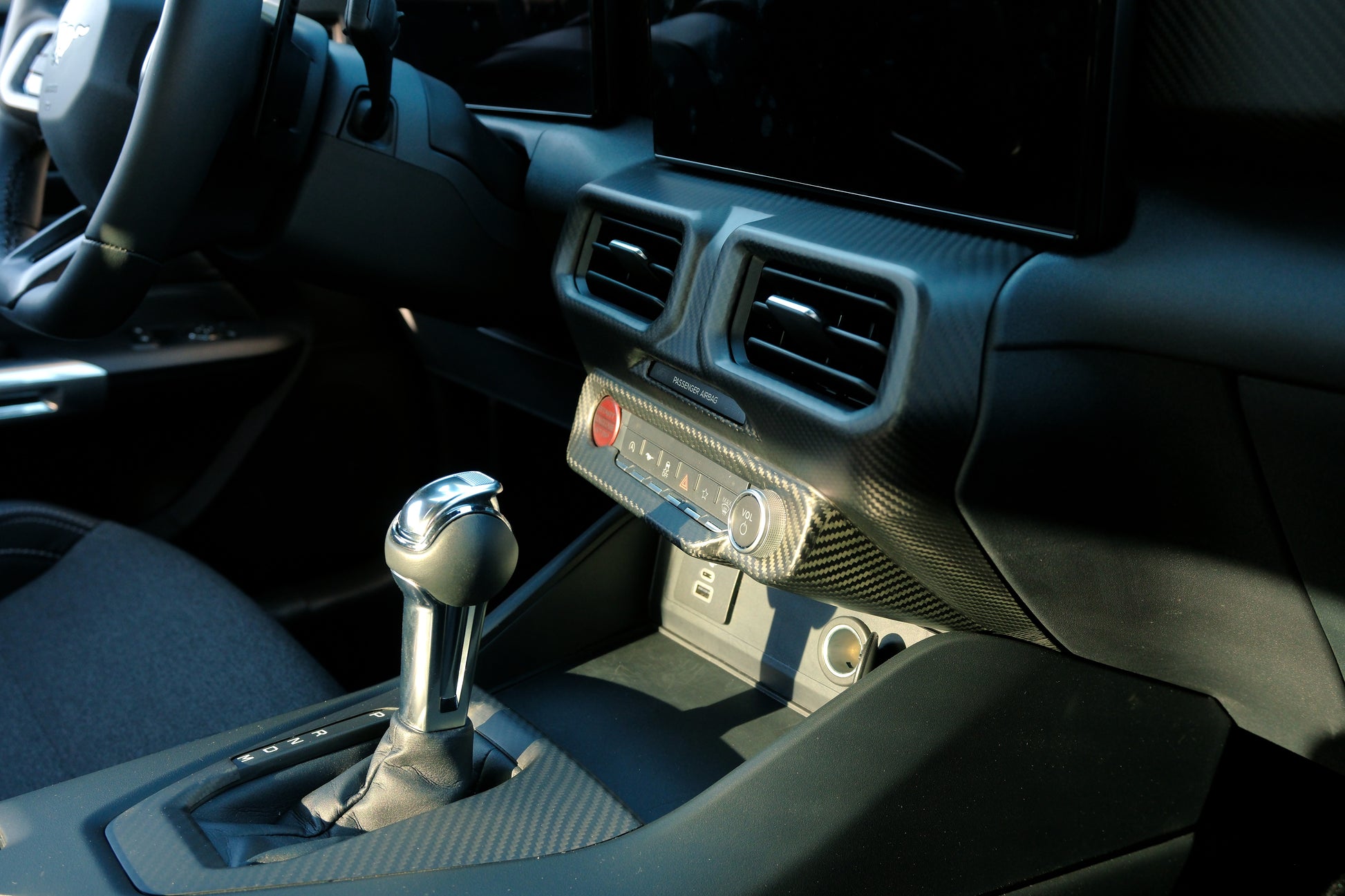 Mustang S650 dashboard with Recon carbon fiber trim fitted
